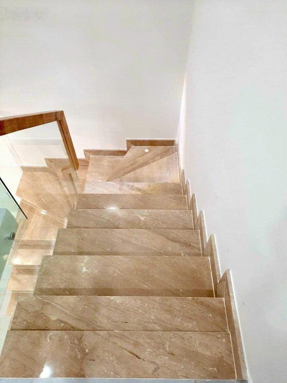 Nhà mình cho thuê nhà mới, thang máy, 101m2, 5T; giáp Nguyễn Chánh, Nam Trung Yên, Trung Kính-32 tr