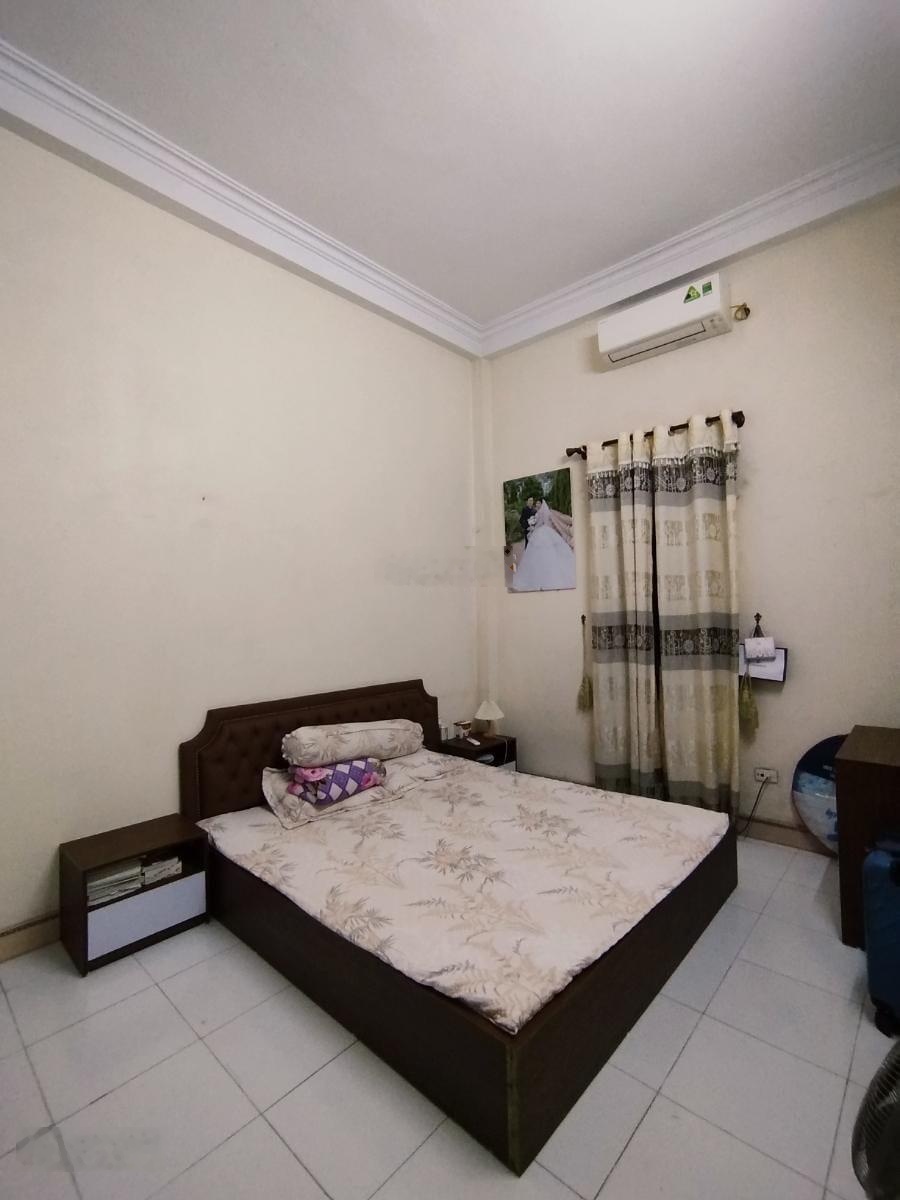 Bán nhà nguyễn khuyến-văn quán-phân lô-ô tô-view thoáng-sát hồ-gần ga tàu điện- 51m2- nhỉnh 15tỷ