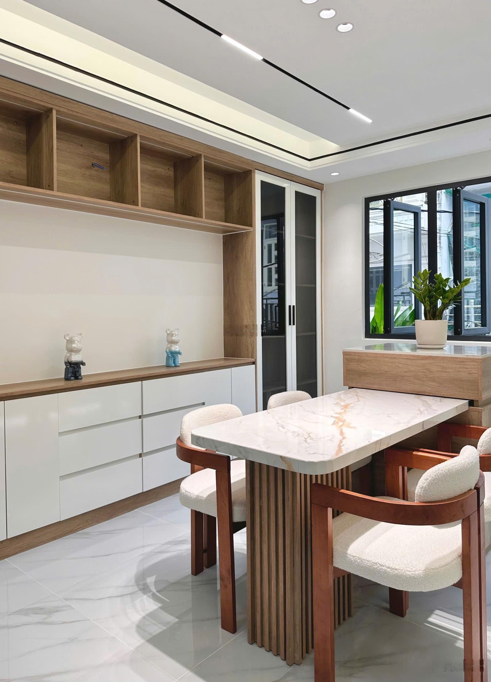 Nhà bán 1 sẹc đường Lê Văn Quới - Ngã Tư 4 nội thất cao cấp (4x14m, 4PN tiện vào ở) 8.7 tỷ TL