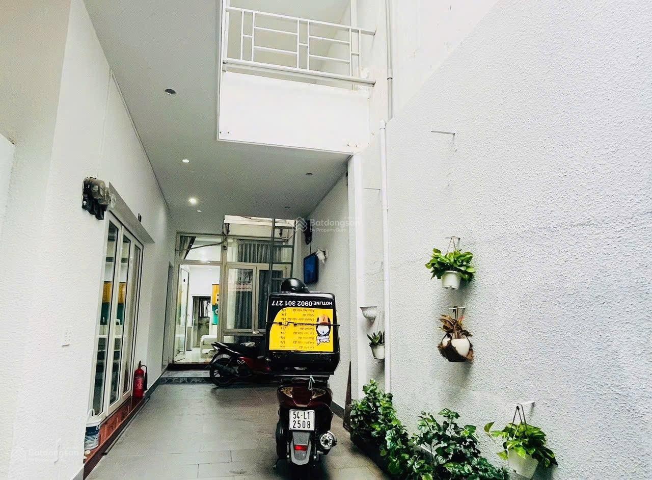 Chính chủ cho thuê mặt bằng ngay sân bay Tân Sơn Nhất