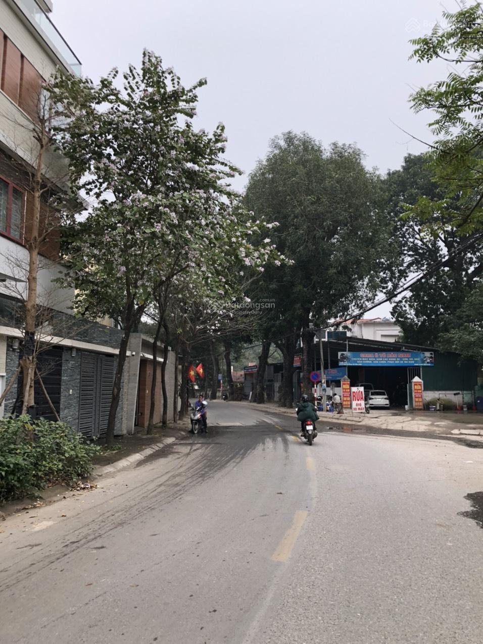 Bán nhà 6 tầng đường Cổ Nhuế Phường Đông Ngạc, DT 60m2 nhà 6 tầng giá 26,5tỷ. Liên hệ: 0986529922