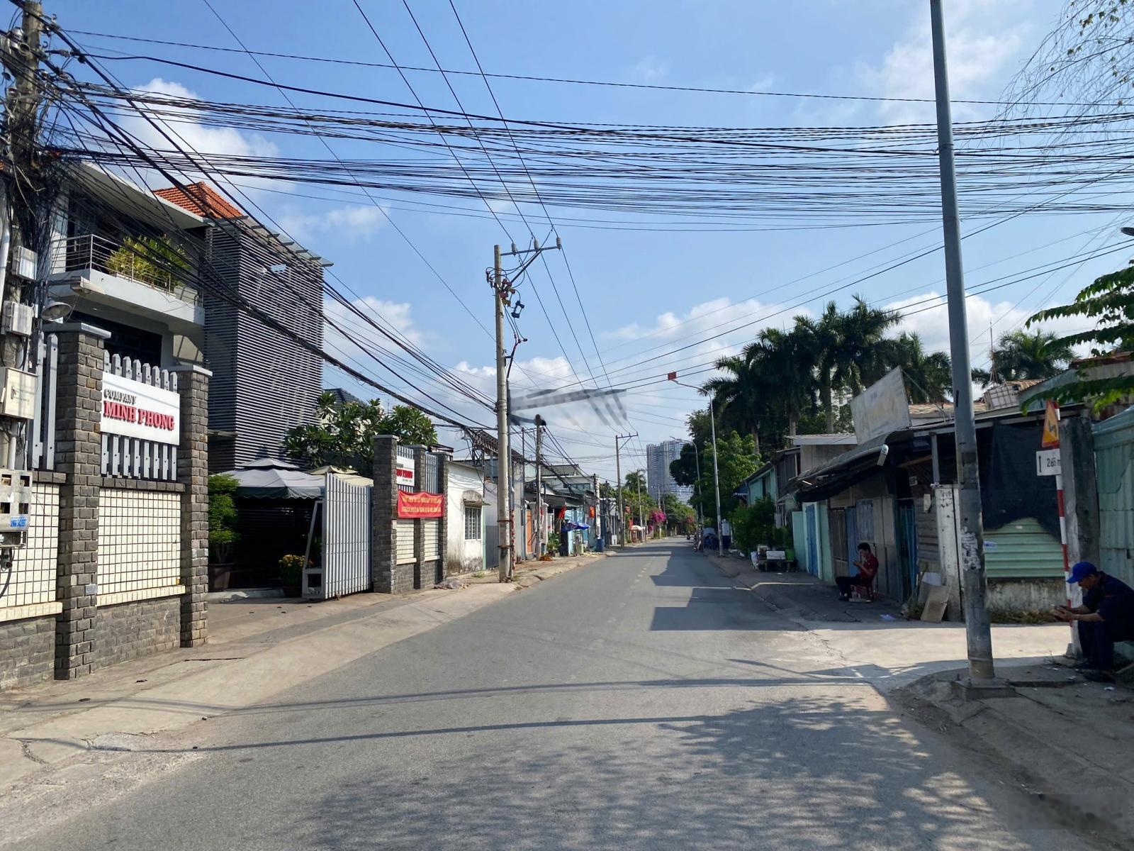 Bán gấp nhà 100m2 1 trệt 1 lầu, ngay cạnh bờ bao sông SG gía bán nhanh 3tỷ