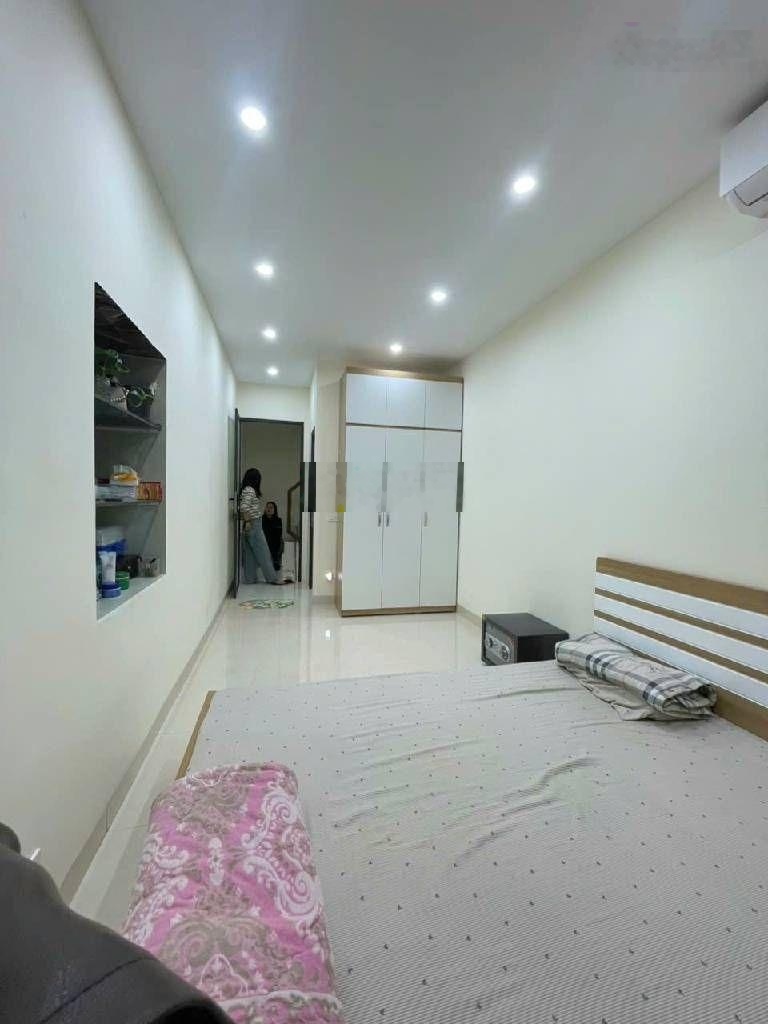Bán Nhà Riêng 22m2, 5 tỷ tại Quốc Tử Giám, p Văn Miếu, Q.Đống Đa