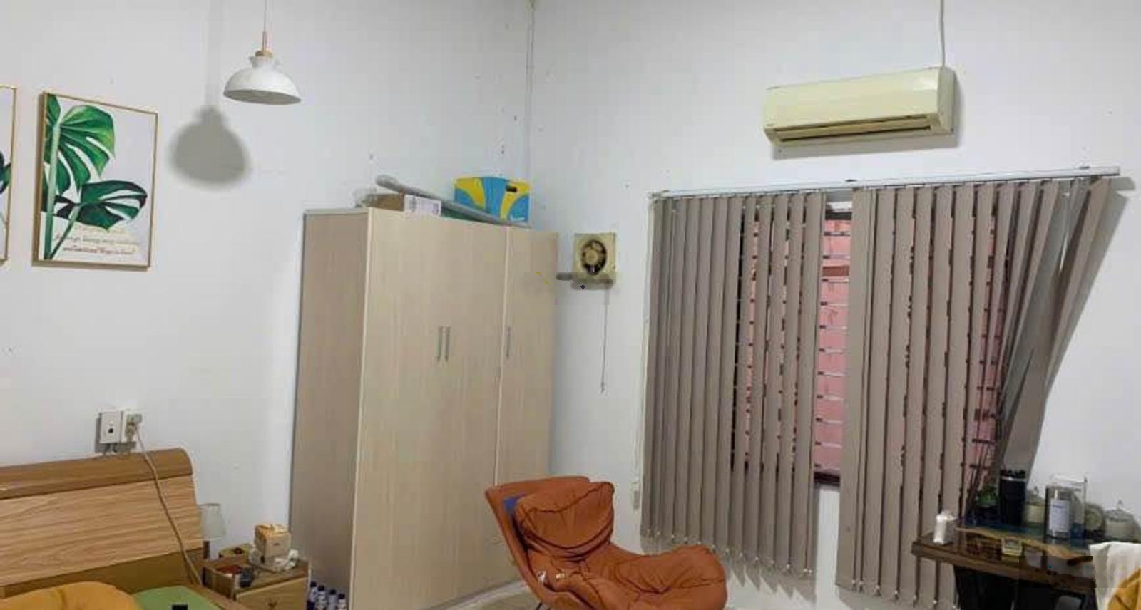 Hạnh Thông - Hạnh Thông - GV - 4.2x17,5 - 2 tầng , 2pn, 2wc - HXH vài bước ra MT - 9,9 tỷ
