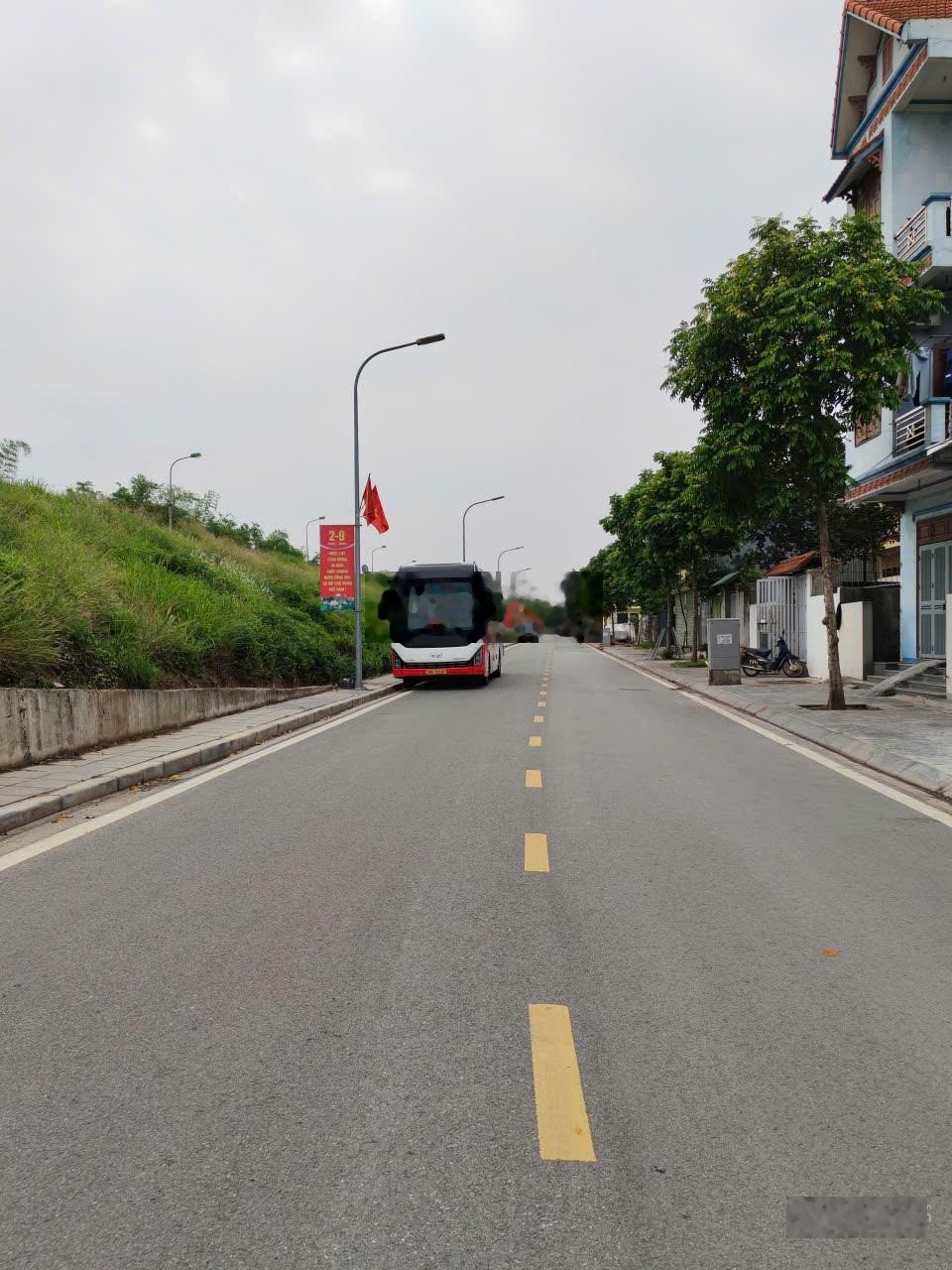 102m2, mặt tiền 4.5m, 10.9 tỷ Đất vàng Phúc Lợi, ôtô thông, 10m ra ôtô tránh