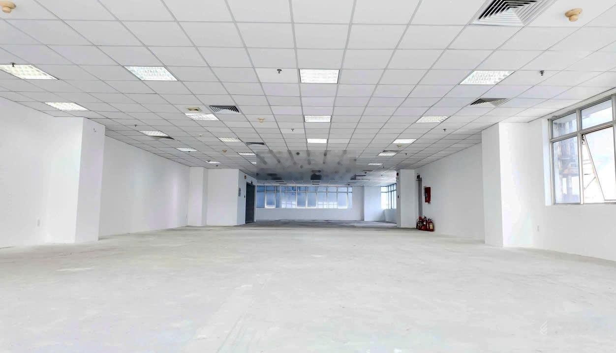 Cho thuê tòa nhà 2 mặt tiền cách mạng tháng 8, quận 10