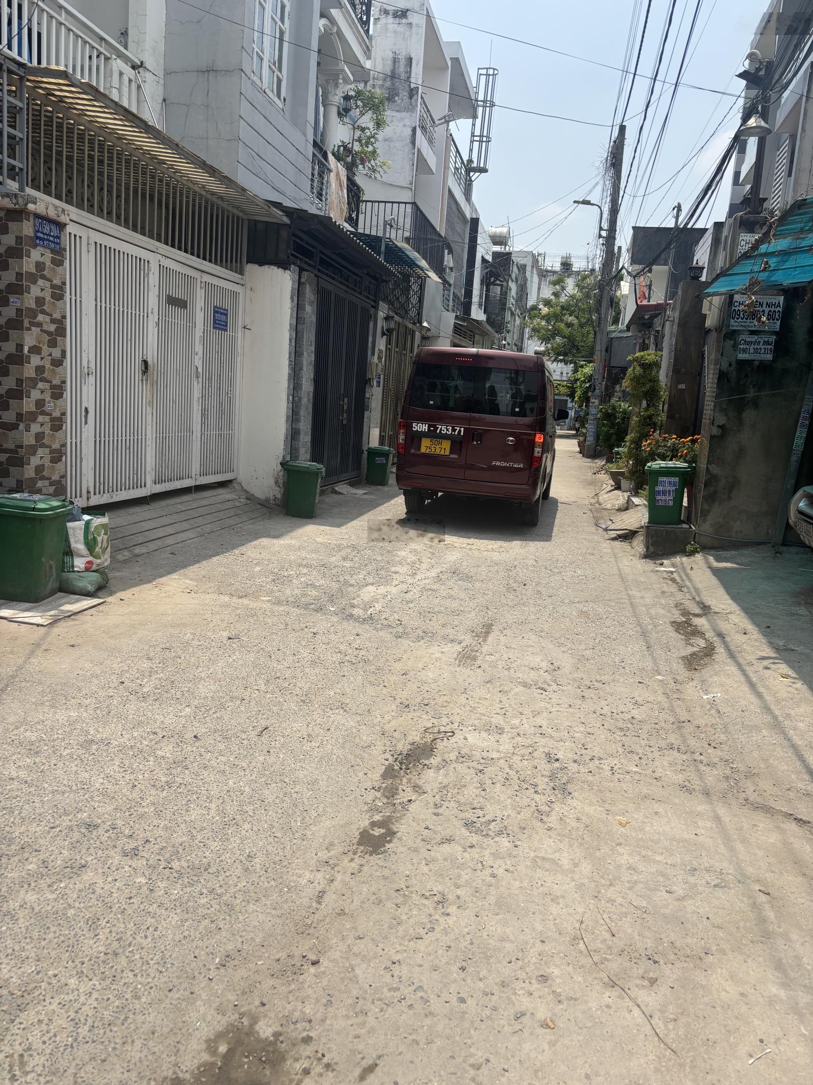 Chủ bán gấp lô đất 63m, sau chợ Hiệp Bình, Phạm Văn Đồng, full thổ cư, sổ hồng đủ