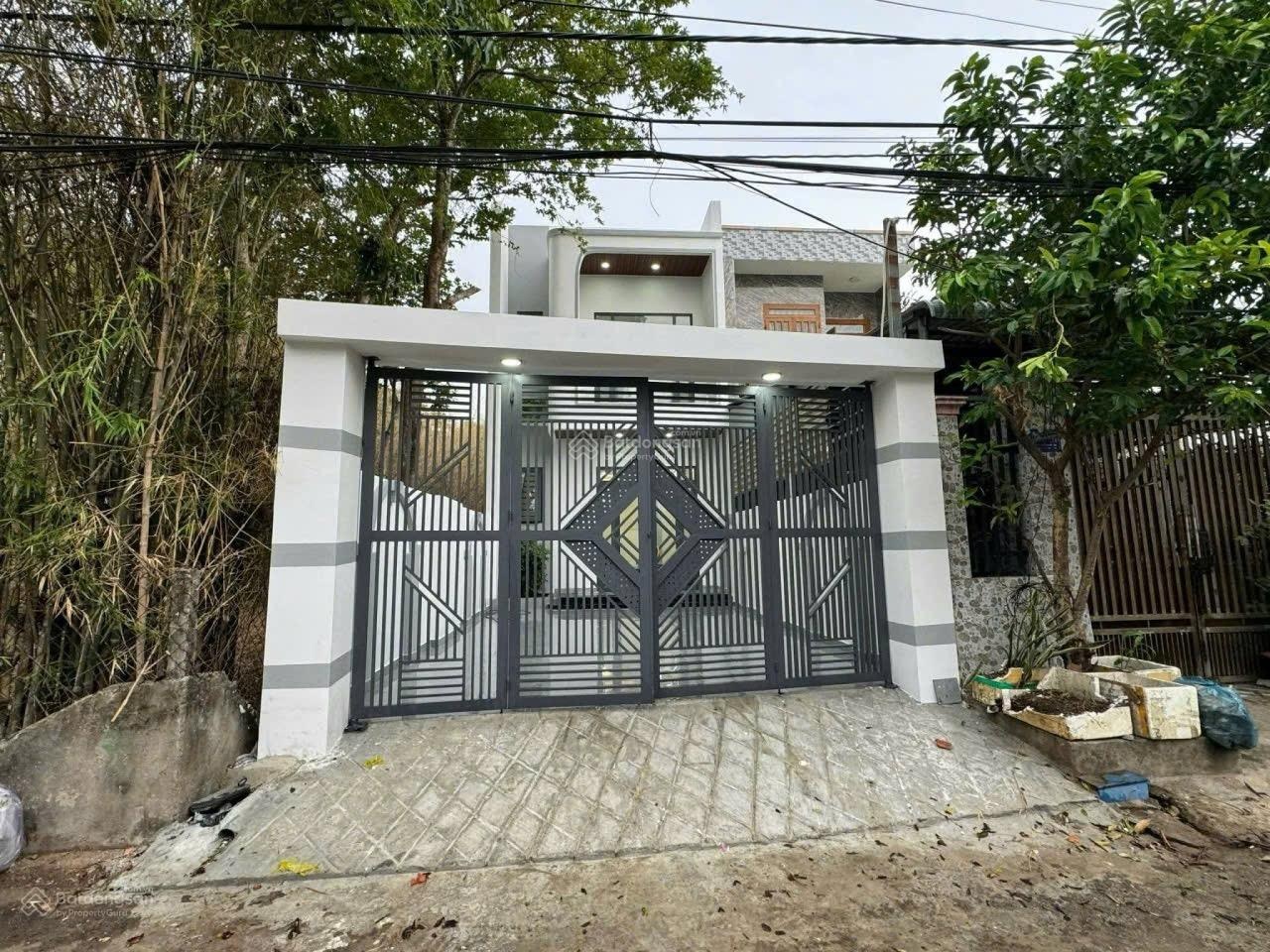 Bán gấp nhà riêng 3PN, 2WC 129,9m2 tại Phú Hòa, Thủ Dầu Một, giá cực chất 3,75 tỷ