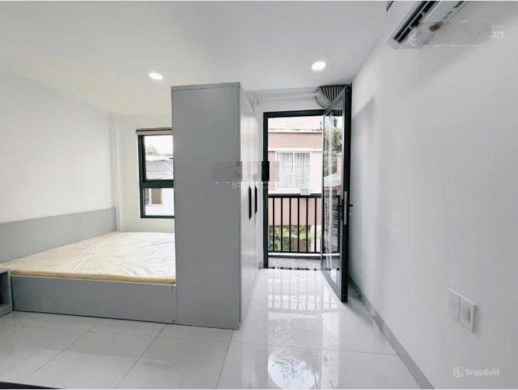 Nhà mới, bancony, full nội thất, khu Phố ẩm thực - Phú Nhuận, đầy đủ tiện ích