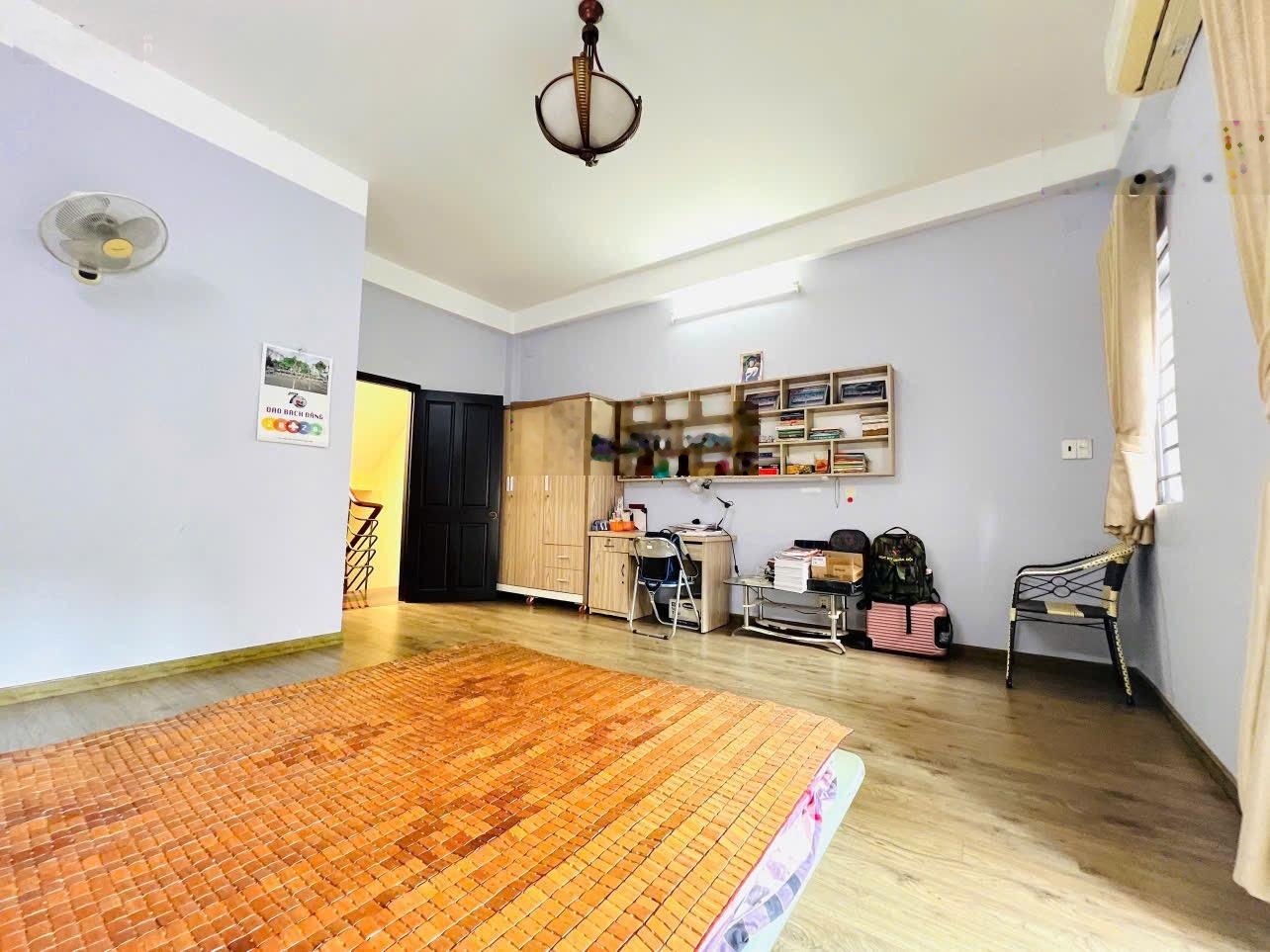 Nhà đẹp đừơng Yên Thế, 5x21 - 4 tầng - Không lỗi phong thủy, Hạ giá chốt nhanh.
