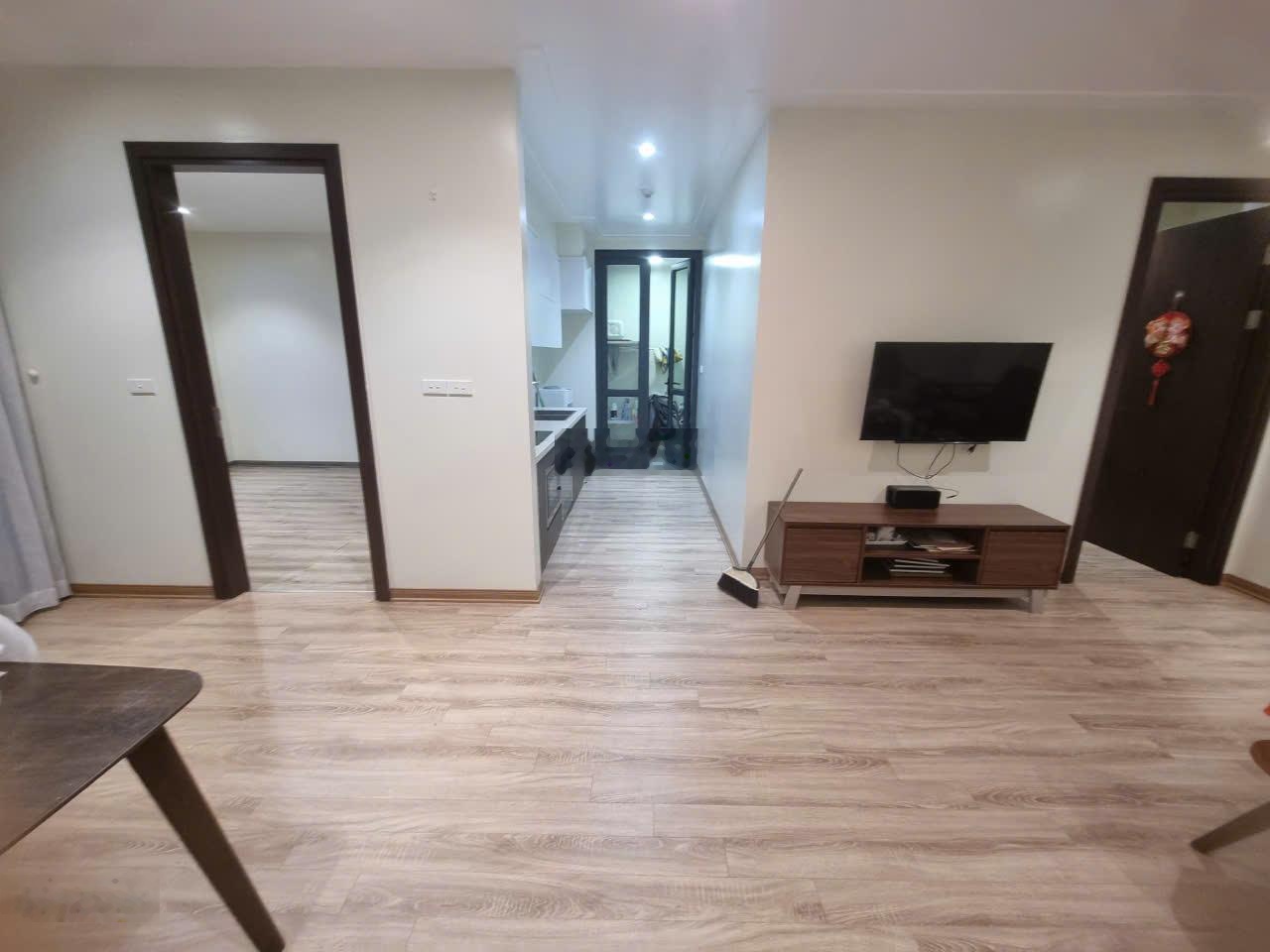 Cho thuê 3 phòng ngủ 100m2 chung cư Northern Diamond đối diện Aeon mall full đồ 15 triệu:0976879455