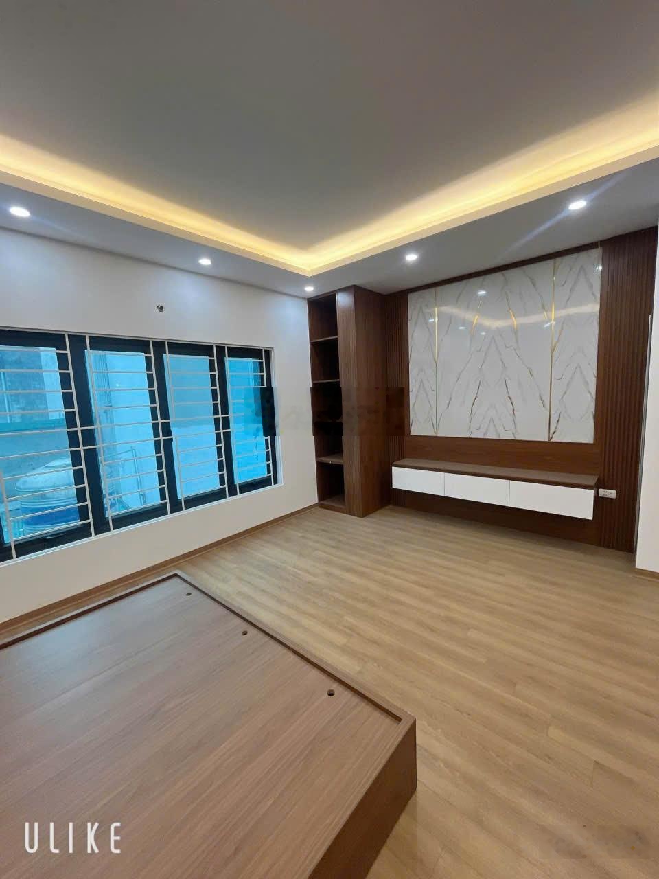 Bán nhà 38.9m2, an dương vương, siêu đẹp 5 tầng ô tô đỗ cửa, giá nhỉnh 8 tỷ.