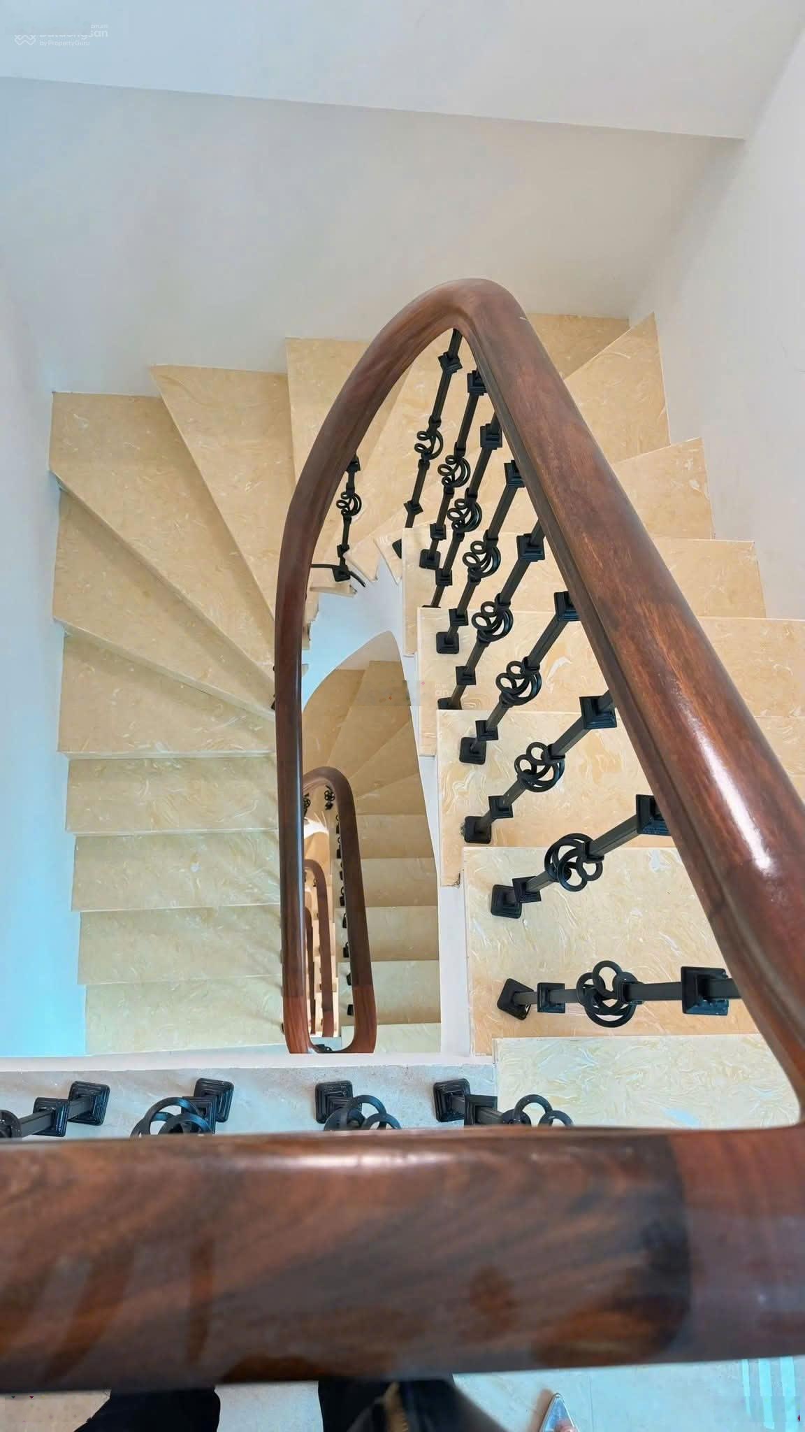 Tòa nhà Building phố Hoàng Ngân,Cầu Giấy 80m2*7T kinh doanh đỉnh, ngõ ô tô tránh, vỉa hè. Giá 31 tỷ