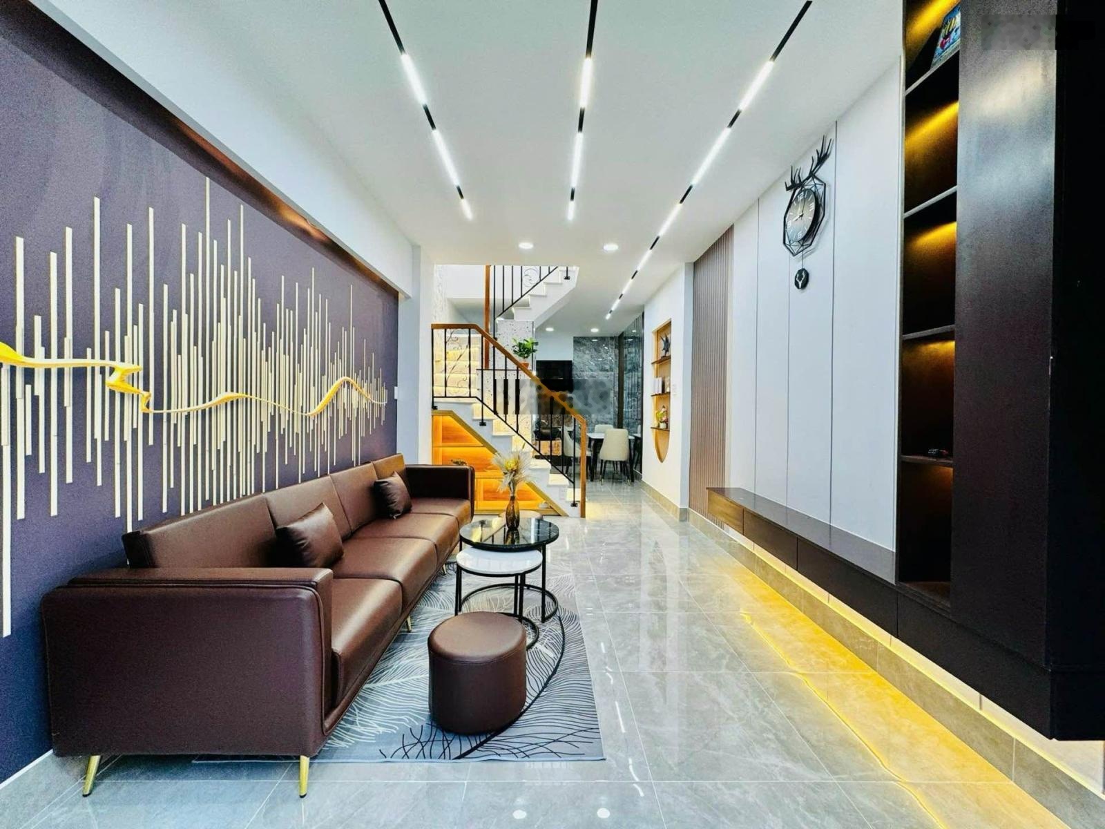 NHÀ 2 TẦNG Đường số 8 phường Thông Tây Hôi (P11 cũ) Gò Vấp DT 30.6m2 (3.25m x 9.5m) Giá : 5,4tỷ