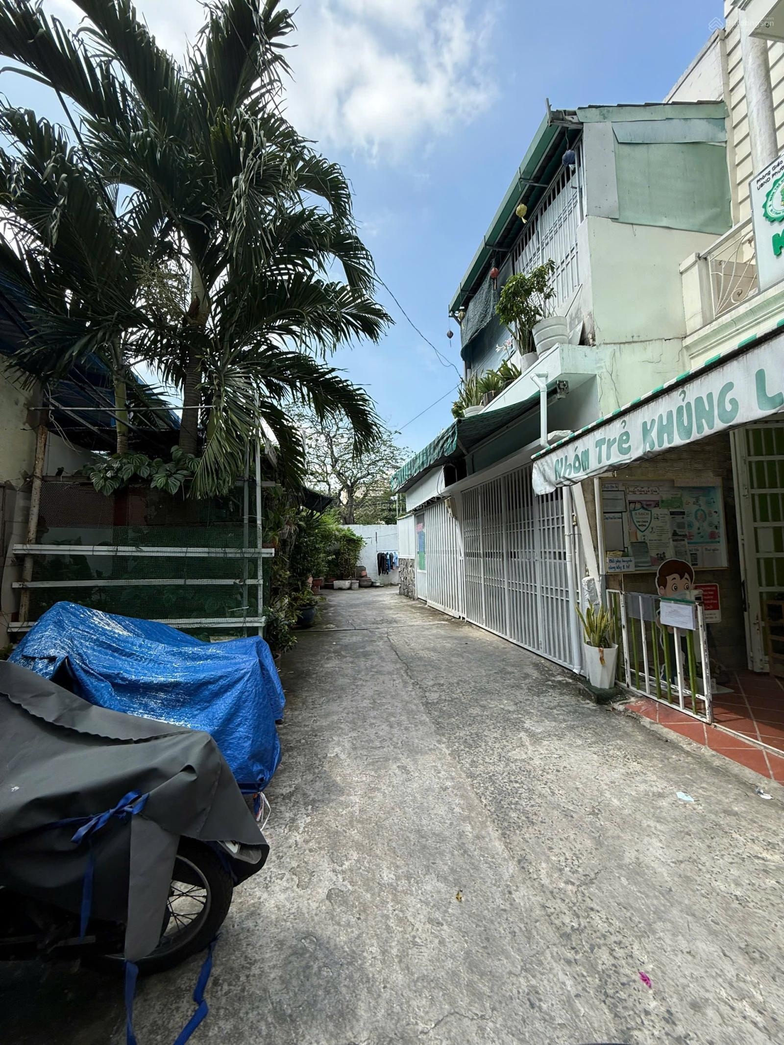 Bán nhà hẻm xe hơi Thành Thái, P. 12, quận 10, DT: 4.1x17m, thích hợp xây mới, 9.9 tỷ/TL
