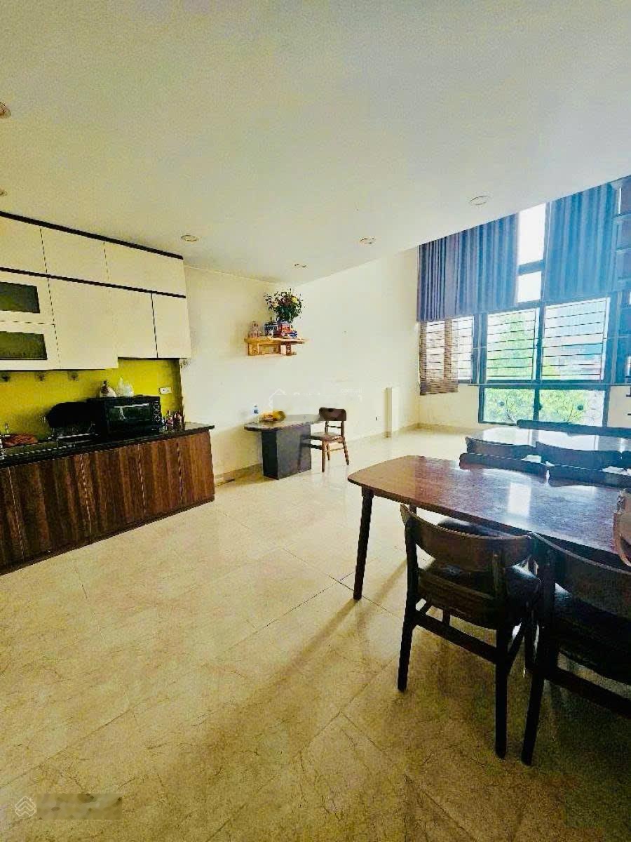 Mặt ngõ ba gác, 20m thẳng tắp ra phố Trương Định, 75m2 - 6T - MT 6m - thang máy, 13.2 tỷ