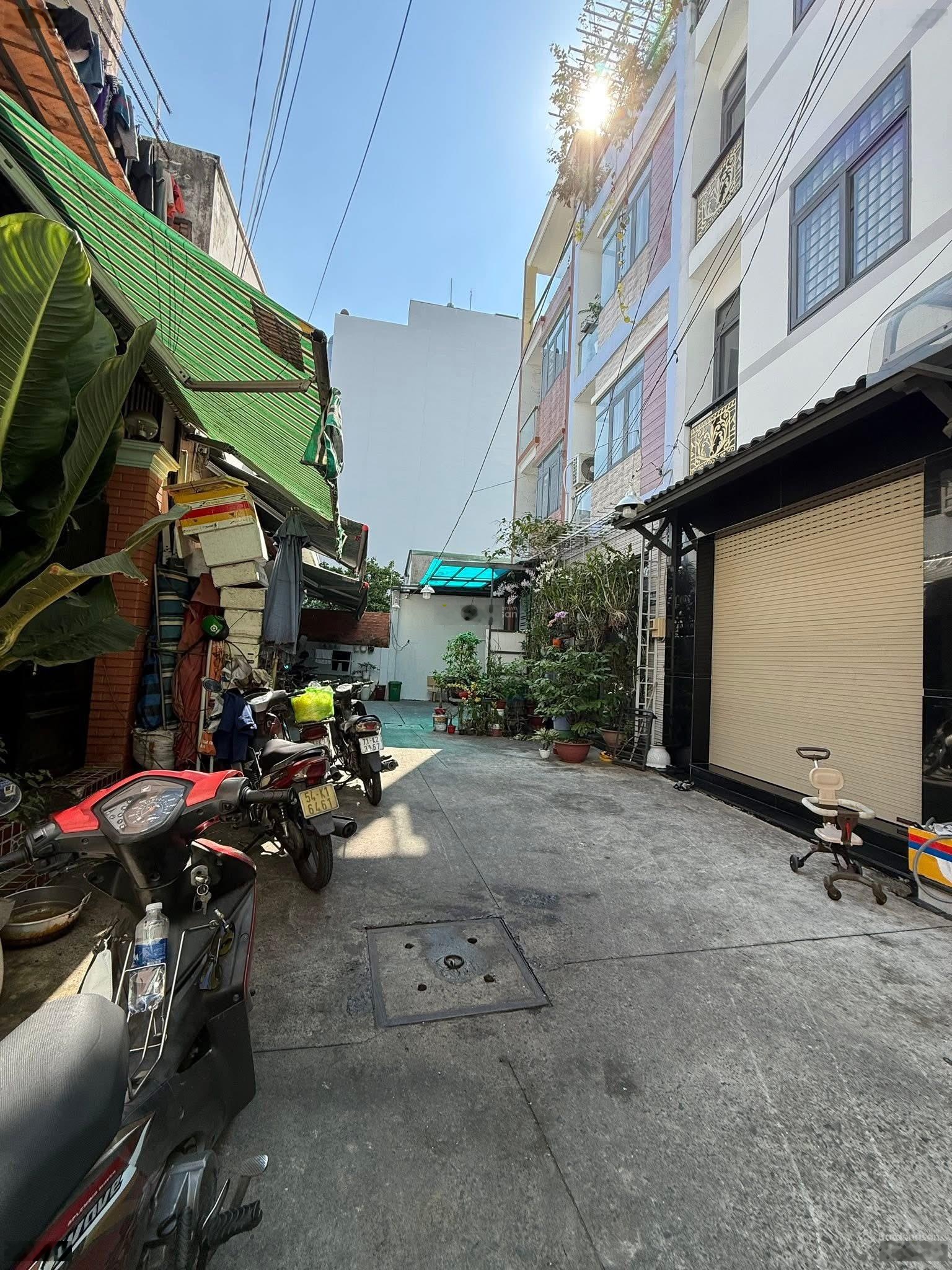 Nhà hẻm 4m đừơng Lê Lư , P Phú Thọ Hoà 4x10m 4 tấm giá 5.85 tỷ