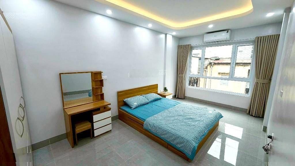 Bán nhà Hồ Tùng Mậu 31m2 x 5 tầng full đồ