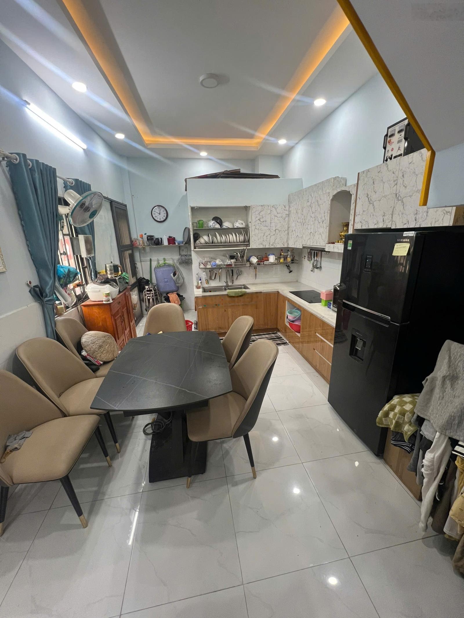 Bán nhà 2 tầng, đường Số 2, Trường Thọ, 70m 4,2t