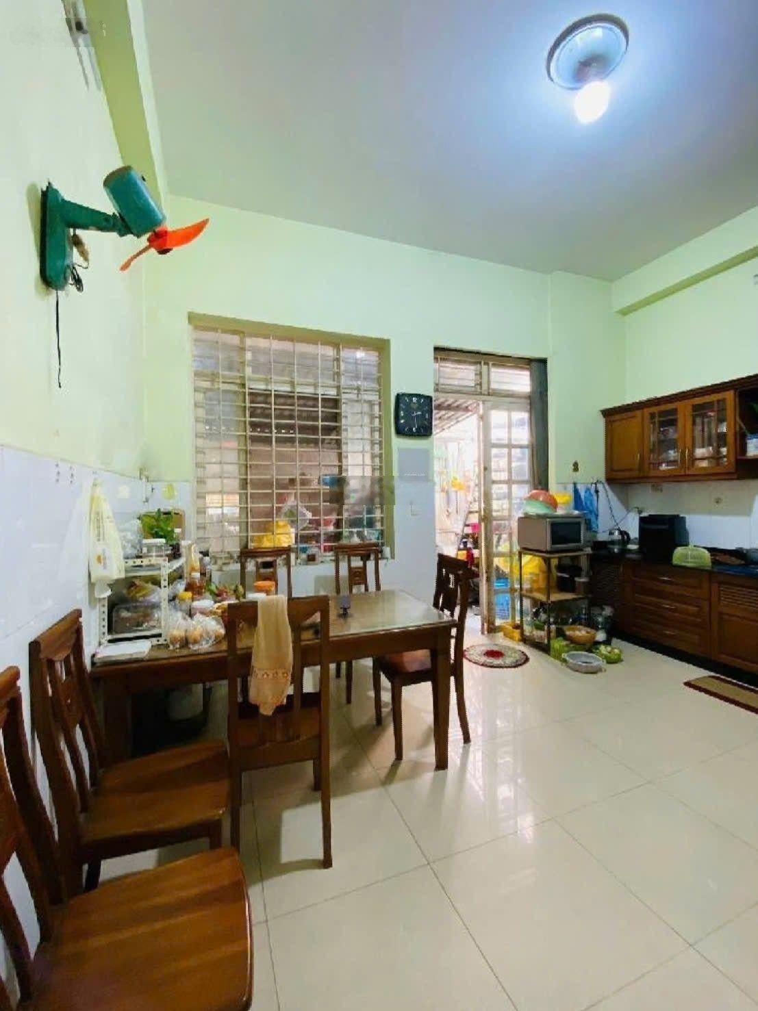 Mt đường lê văn lương- 154m2- 4tầng- ôtô vô nhà- hoàn công đầy đủ- chỉ 9tỷ7