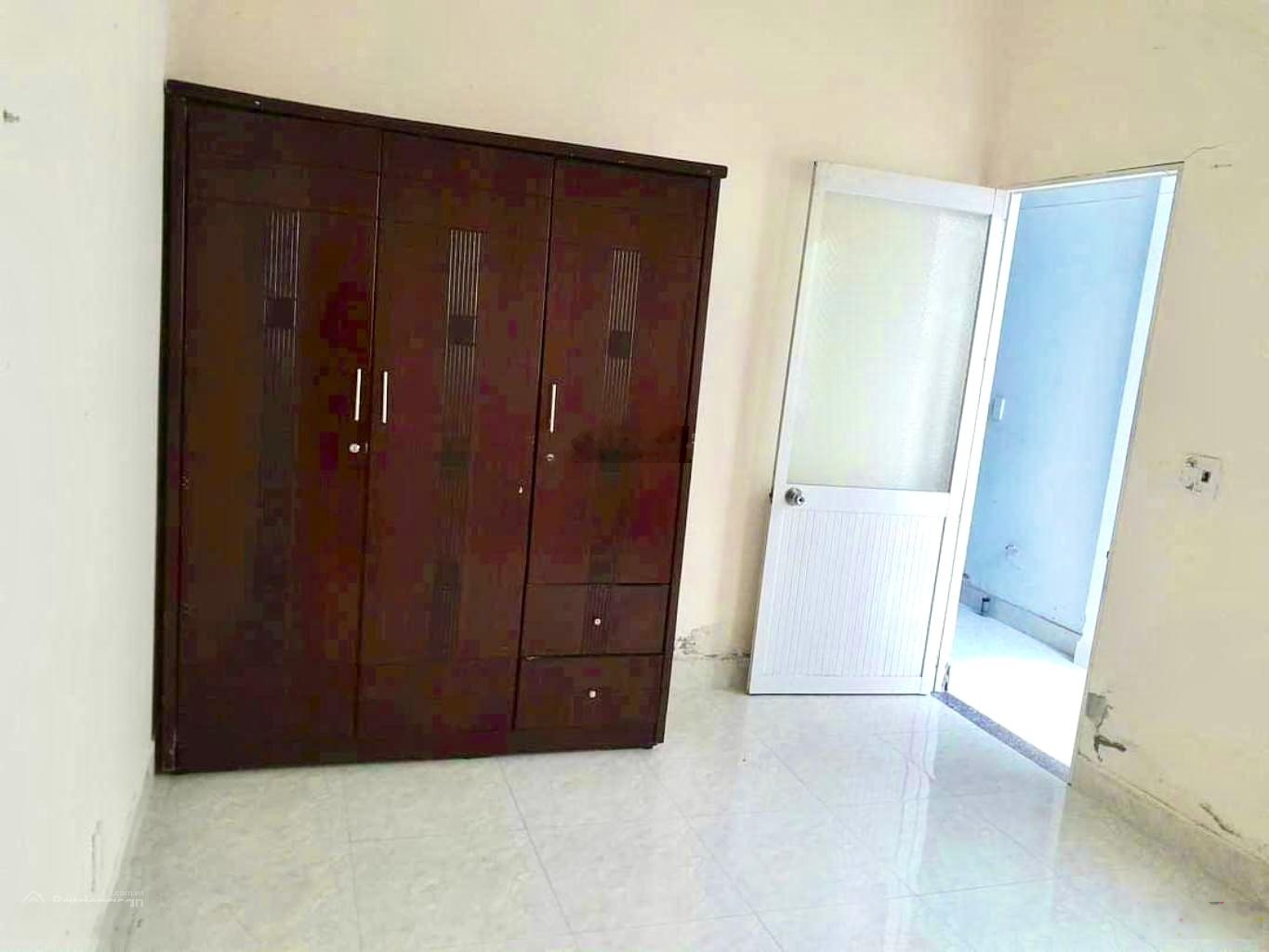 Đầu tư thông minh: Sở hữu nhà ngay Rốn Chợ -Dừng lại 3 giây! Nhà 4,5x20 - hơn 5 tỷ là "Quá hời