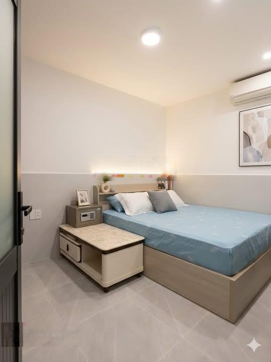 Bán nhà 2 tầng lý phục man 106m 4pn hẻm ô tô đỗ cửa 6.32 tỷ quận 7