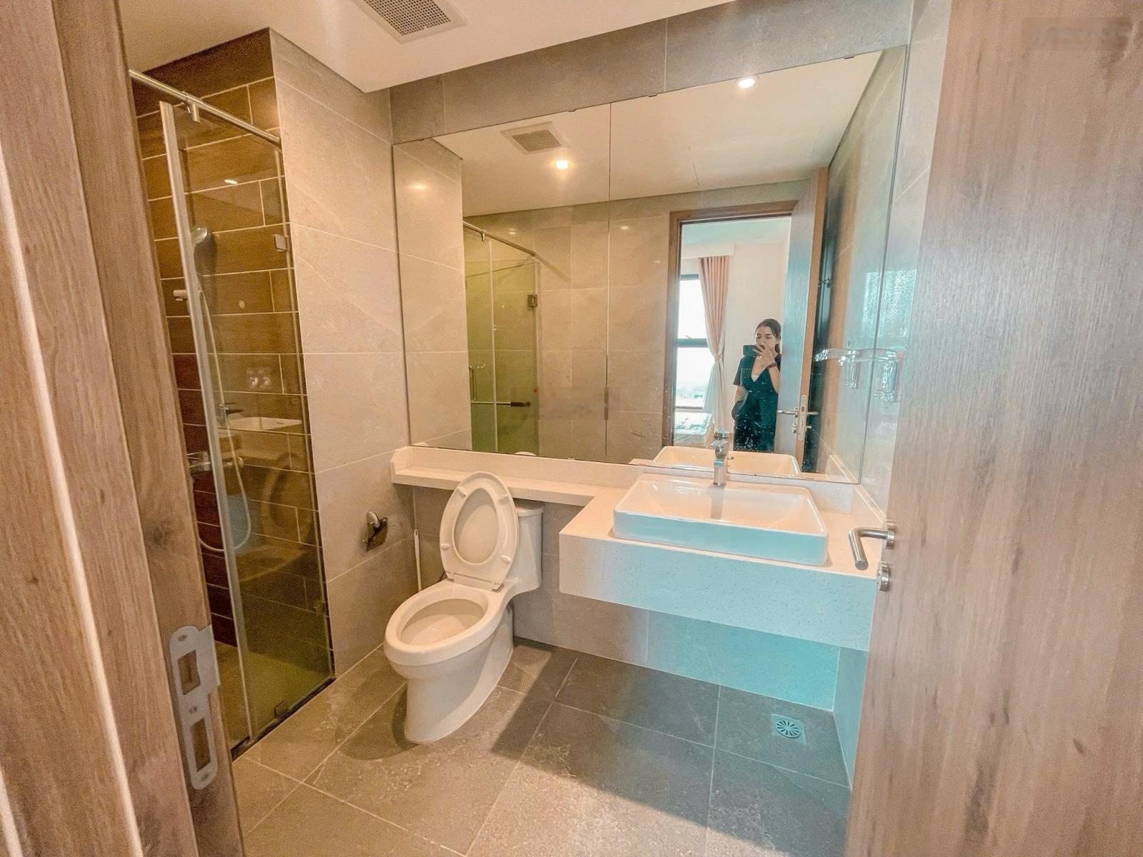 Cần bán căn hộ 2PN 2WC 58m2 đủ đồ đẹp view sông Hồng toà SP Sky Oasis Ecopark