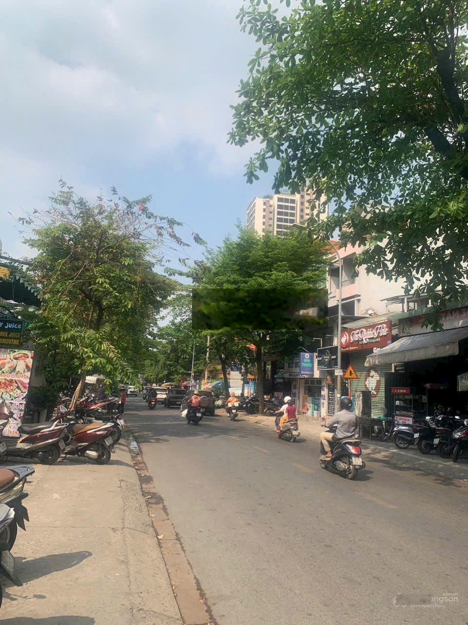 Bán nhà MT Quốc Hương, Thảo Điền, Q2. DT 131m2. Khu KD sầm uất. 40 tỷ TL. Sổ hồng riêng