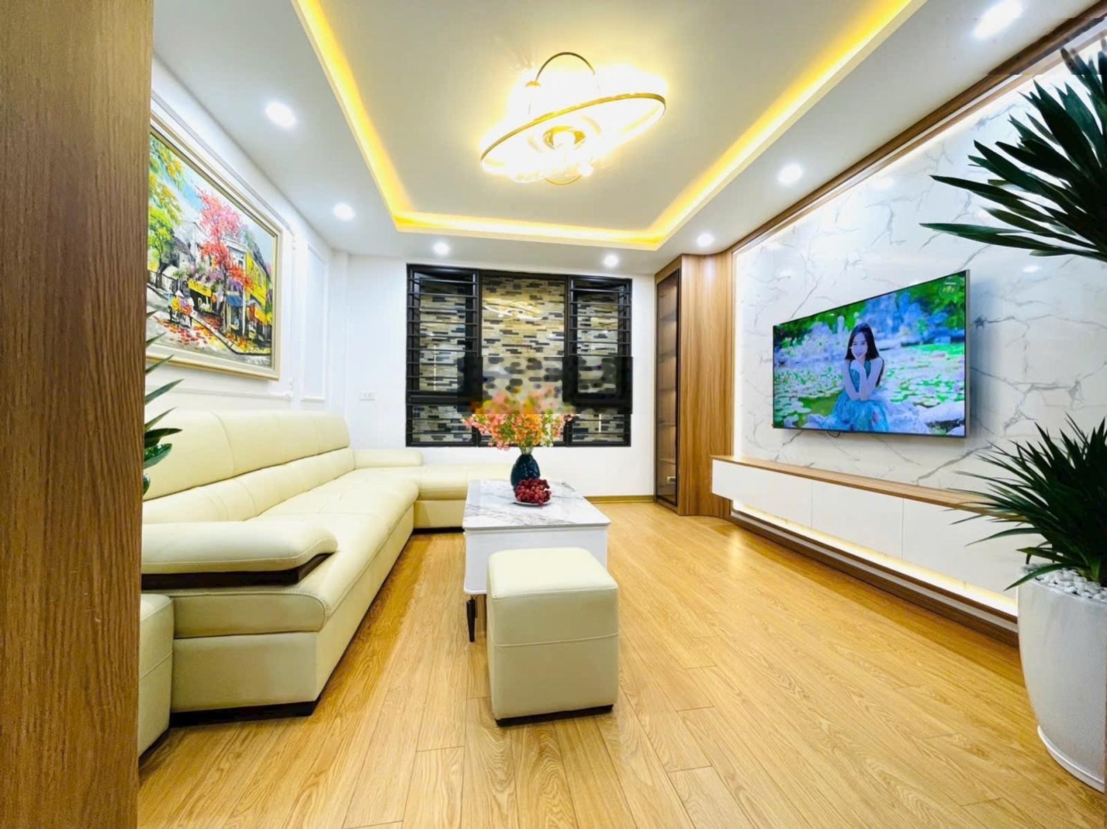 Bán Nhà Xây 4 Tầng Thang Máy Dt 38m2 Mặt Tiền Siêu Đẹp Giá 8,2 Tỷ