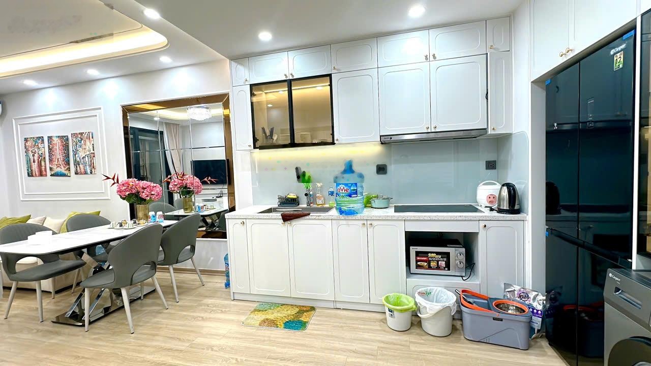 Căn 2 ngủ 75m tầng trung hướng nam T4 Times city có slot ô tô