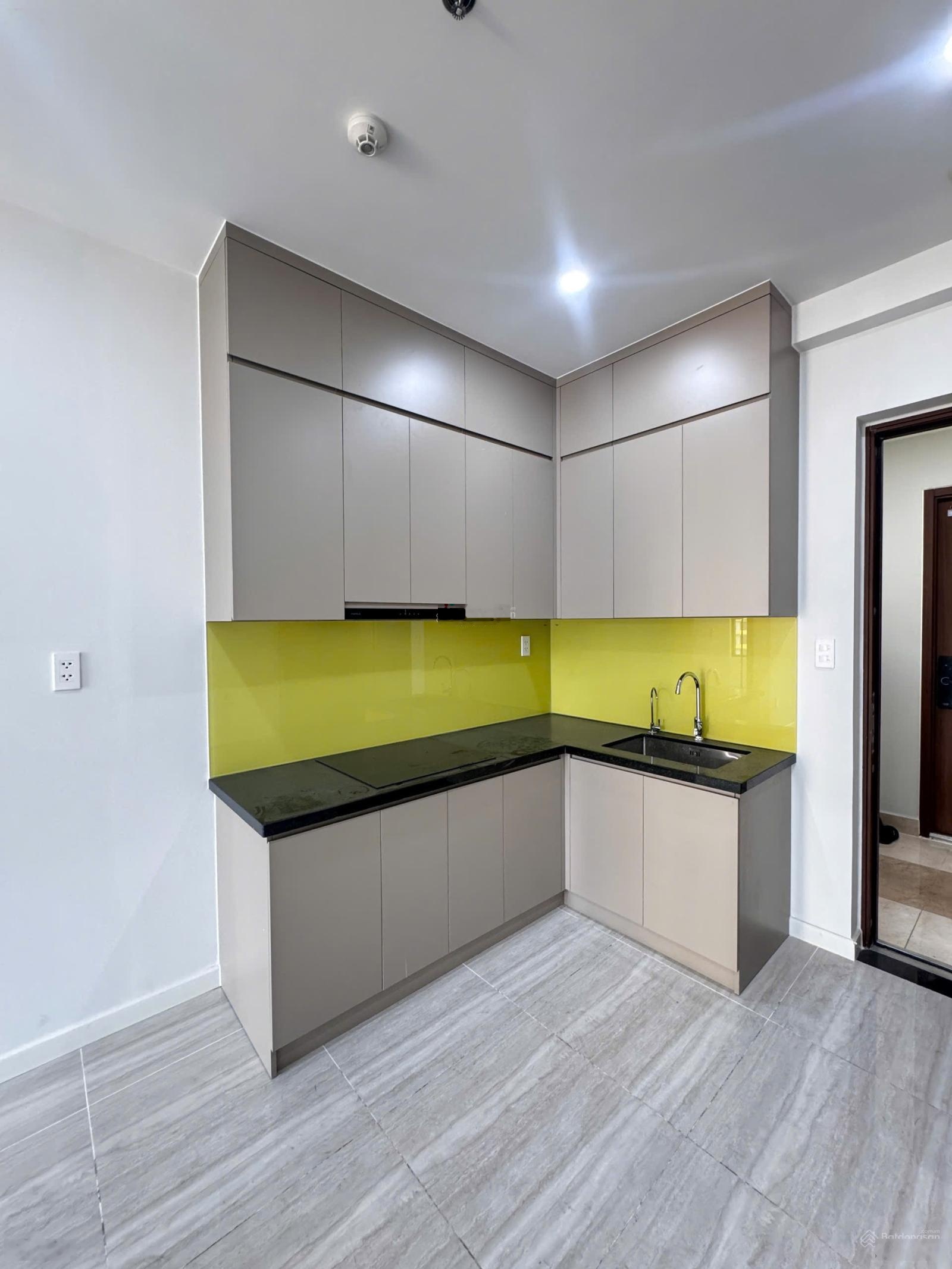 Giảm SỐC 1,5TRIỆU cho khách thuê căn hộ BCONS CITY trong tháng 4 này - View hồ bơi nội khu cực mát