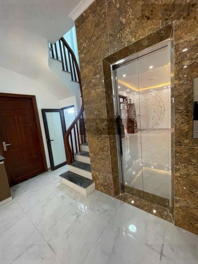 +Trung Tâm Phú Thượng, Tây Hồ. Dân Xây 6 Tầng Thang Máy, Full Nội Thất. 9.8 Tỷ (Thương Lượng ).