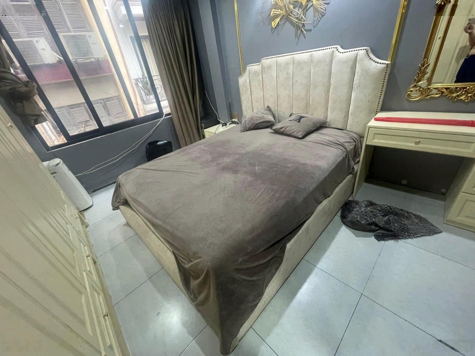 Chính chủ cần cho thuê nguyên căn + MBKD mặt phố Trung Liệt, Đống Đa.
