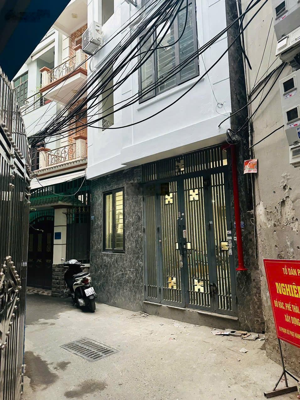 Chủ nhà cần tiền bán gấp tòa CHDV, Dt70m2 7 tầng 18 phòng KK thu 70tr/tháng Mỗ Lao, Hà Đông giá rẻ