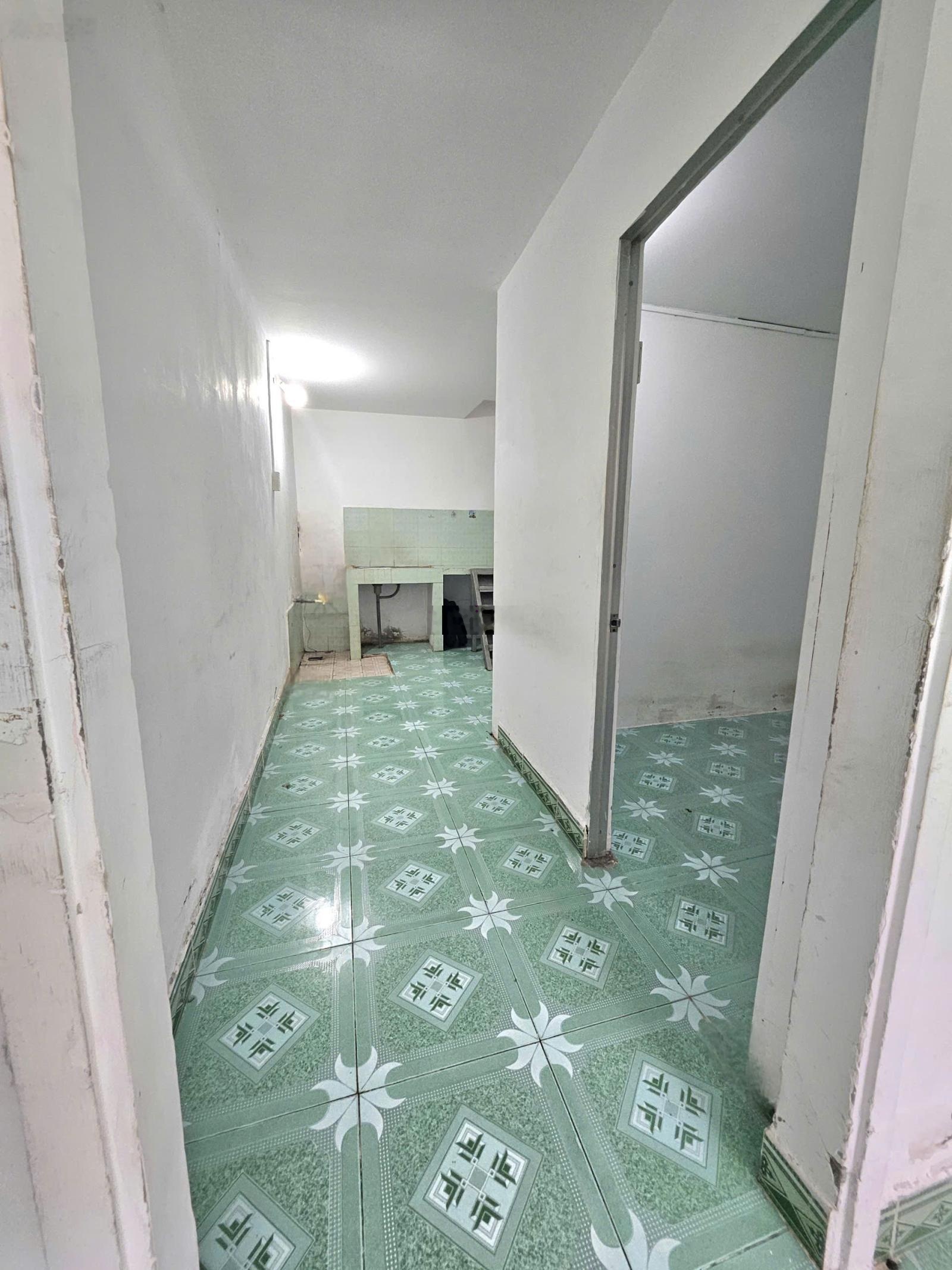 Nhà giá rẻ hẻm xe hơi Phan Văn Hớn, Tân Thới Nhất, Quận 12, sổ hồng riêng 4,2x12m, gần Tân Bình