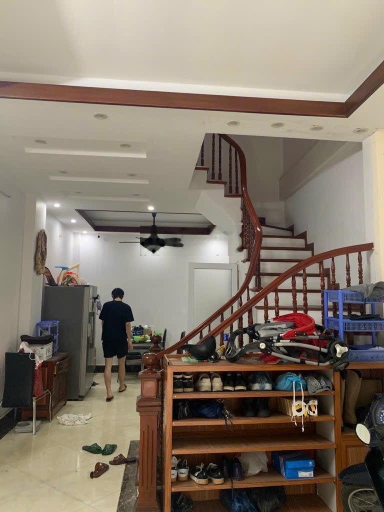 10.5tỷ bán nhà đường Minh Khai, Phường Minh Khai, Hai Bà Trưng, diện tích: 45m2, 5T, MT 3,8m