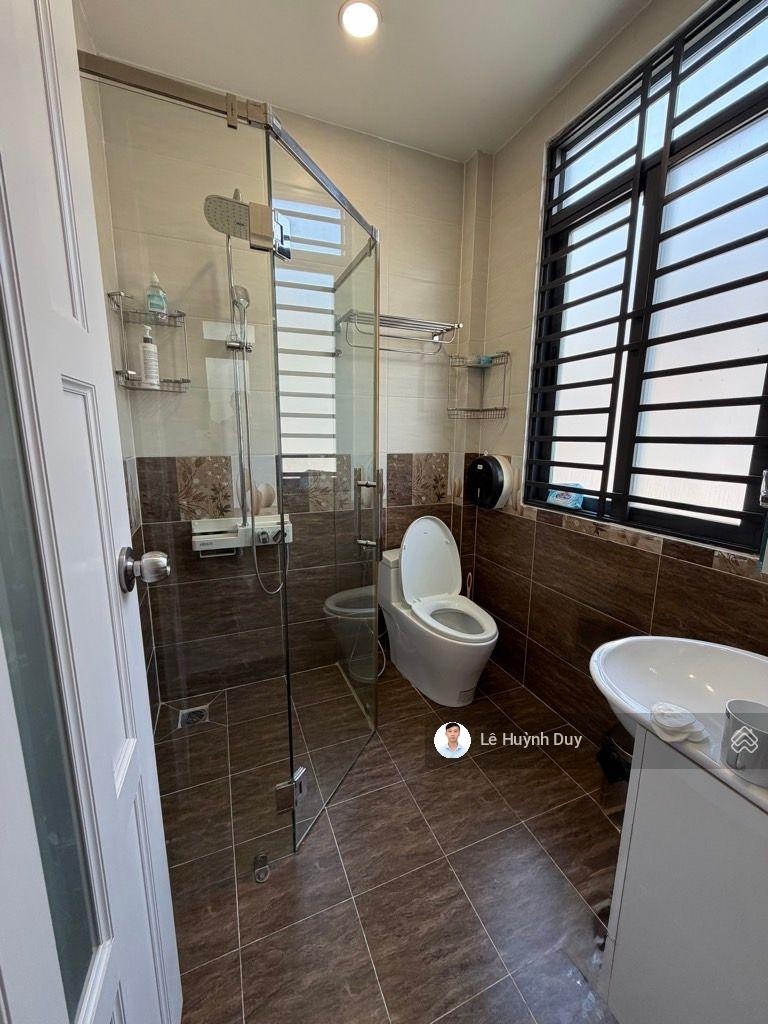 Hoàng Văn Thụ - gần Nguyễn Trọng Tuyển - 5,6 x 10m - 4 tầng - siêu đẹp - 15,6 tỷ