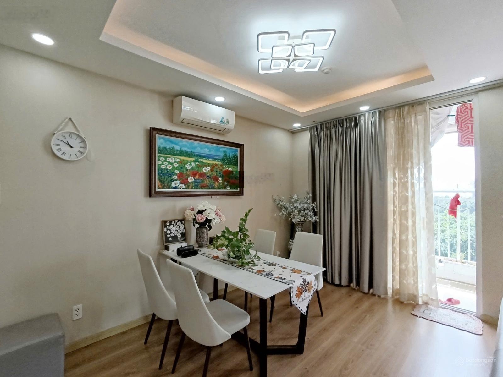 Chủ gửi bán căn hộ Garden Gate, Phú Nhuận, 70m2=2PN =2WC giá 6 tỷ 7, sổ hồng LH: 0934144525 Hương