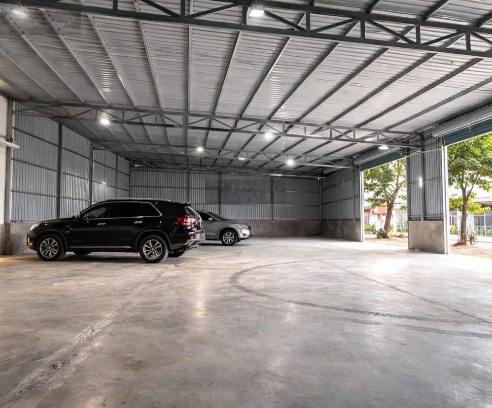 Cho thuê 350m2 Kho + 300m2 Đất mặt tiền Đào Trí, Q7