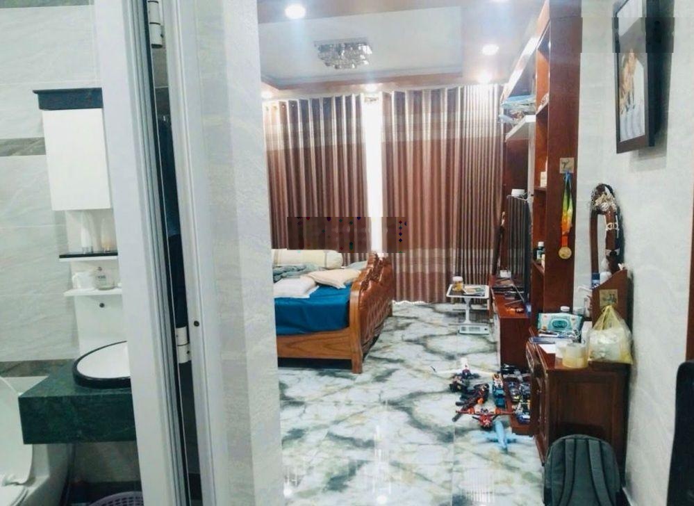 Bán nhà hẻm nhựa ô tô vào nhà Huỳnh Văn Bánh, khu ở gia đình nhà tình báo vĩ đại tại Đình Đề, 68m2