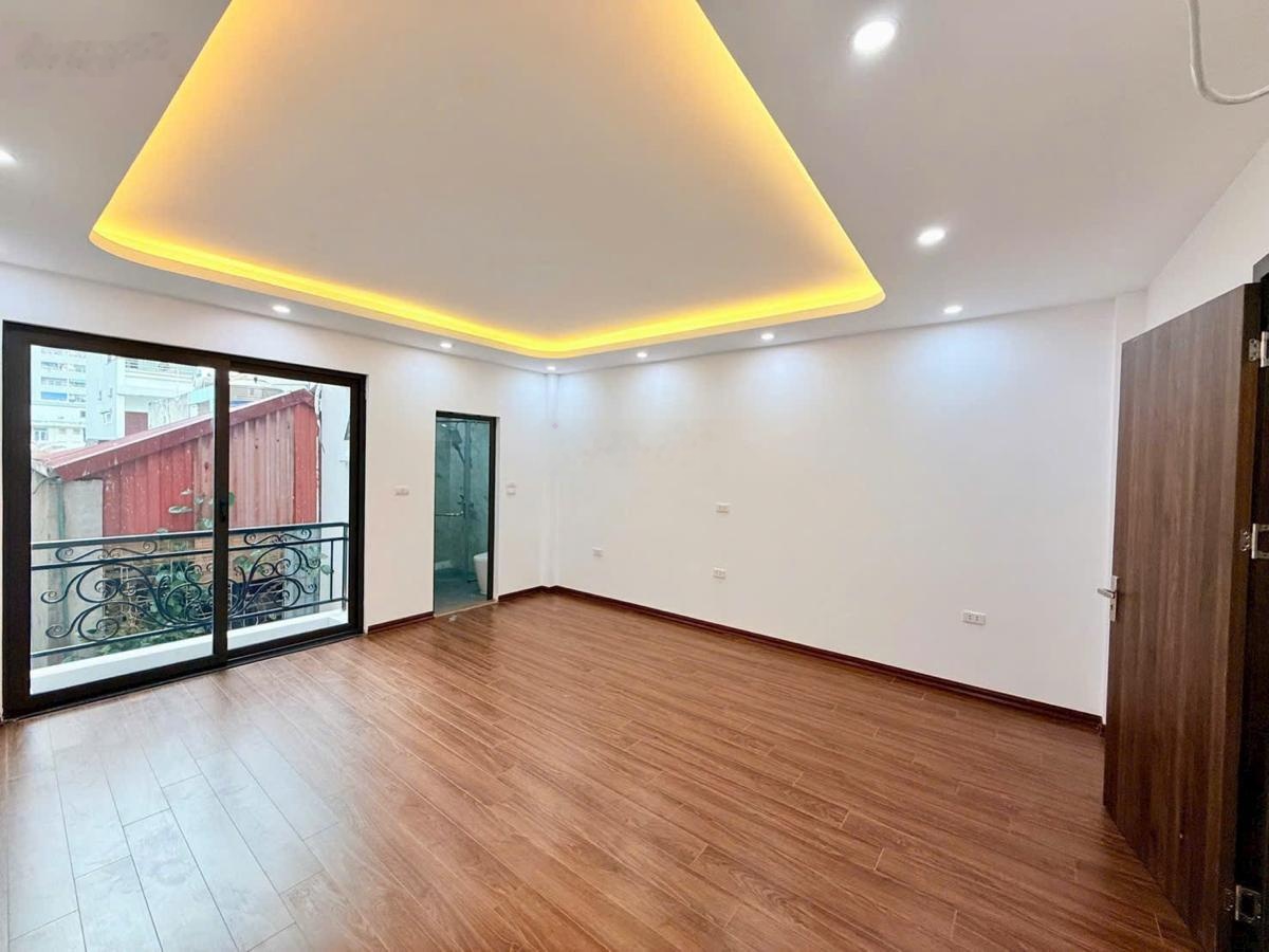 Bán nhà dương văn bé - lô góc - nhà mới - 42m x 5 tầng - mt 4.8m - sẵn ô chờ thang máy- 10.2 tỷ