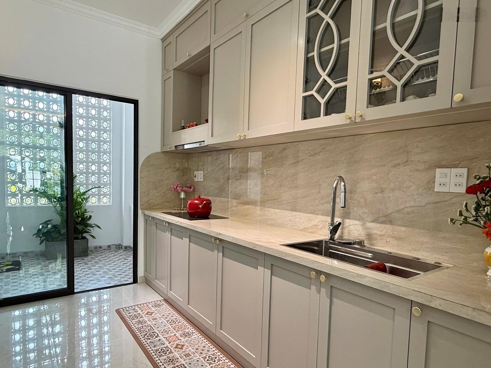 Villa 2 tầng phong cách tân cổ điển view đồi đẹp như đà lạt