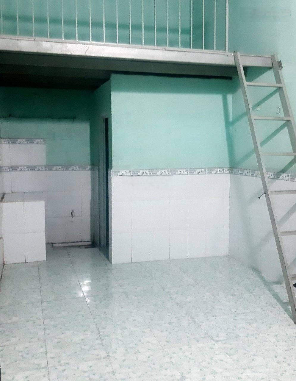 Bán dãy trọ 1tỷ 35 triệu có DT 136m2 = (6x22), gồm 6 phòng, thuê tốt 18tr/ tháng gần chợ Bà Điểm