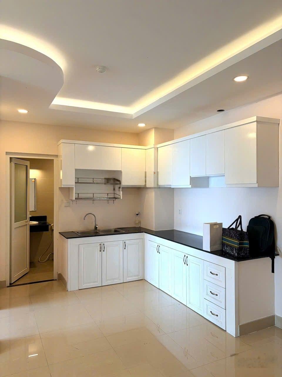 Bán chung cư Ruby Tower 1PN 53m2 vuông vức ngay trung tâm TP gần biển
