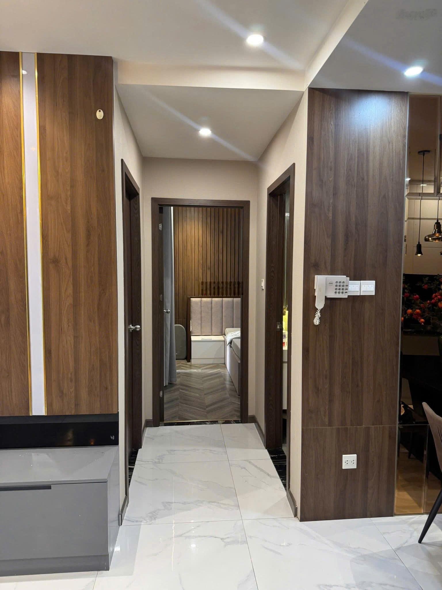Hot - Căn hộ sẵn sổ hồng, nhà đẹp, nội thất cao cấp Sunrise Riverside