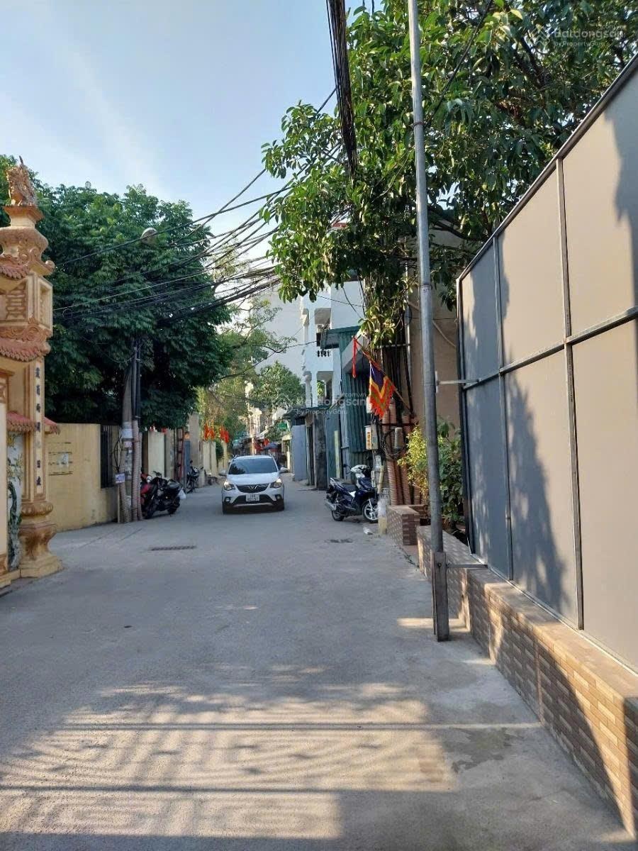 Cần bán gấp căn nhà Định Công Hạ,View hồ Định Công,đường 2 ô tô tránh 69m2*4T, 13.8 tỷ
