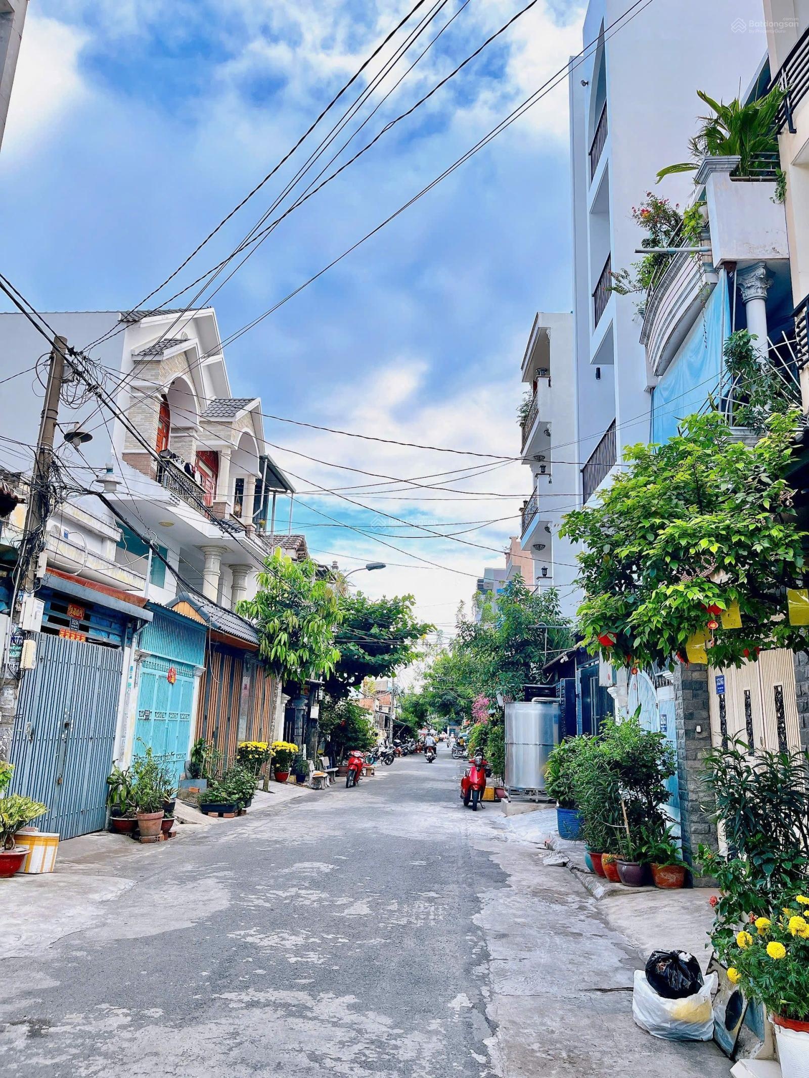 Nhà đường nhựa 10m thoại ngọc hầu (4x17m) 1 lầu, 4 phòng ngủ - giá 7.3 tỷ