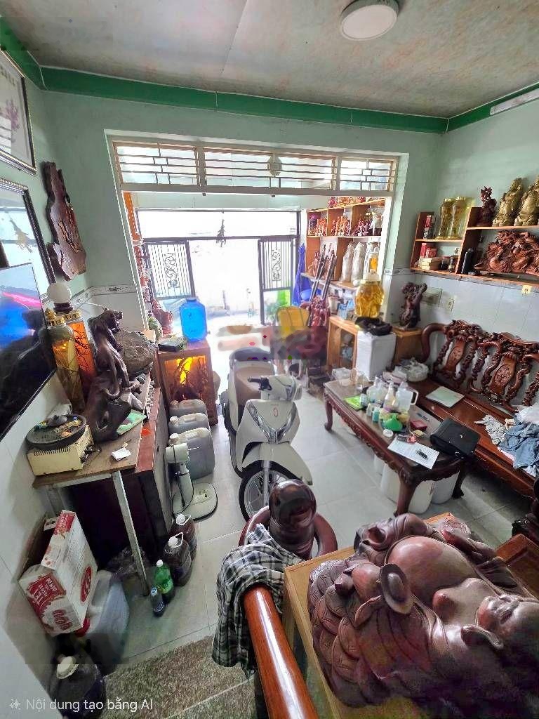 Hot, Bán gấp Nhà riêng Bờ Bao Tân Thắng, Tân Phú, 40m2, 5 tầng BTCT, sát Aeon Mall, chỉ nhỉnh 5 tỷ.