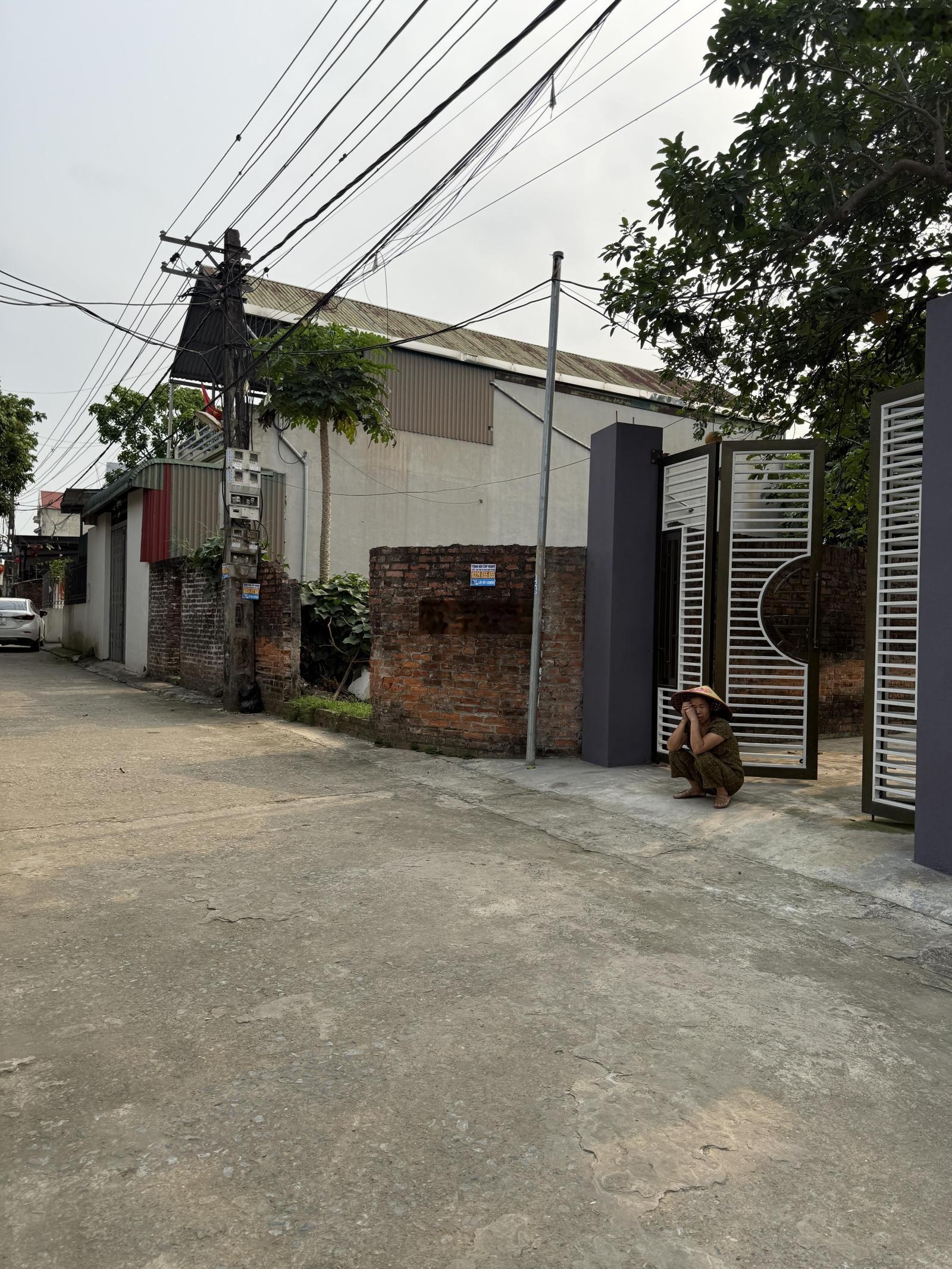 Cc thiện chí bán lô đất 71,5m2 tại Tiên Trượng, Xuân Mai giá rẻ để giải quyết việc