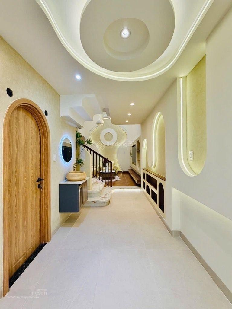 Nhà đẹp 5 tầng phạm văn chiêu -50m2-5pn- chỉ 7.x tl